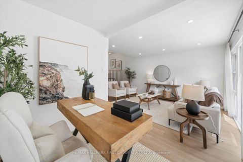 Photo 5 at 128 - 30 Venetian Crescent, Jane Heights, Toronto