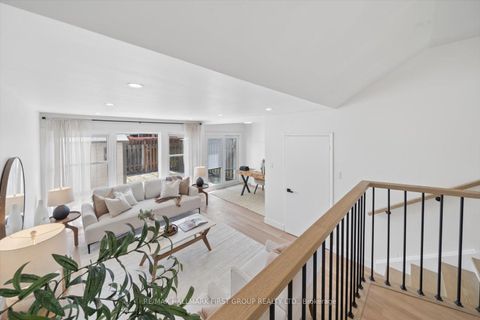 Photo 12 at 128 - 30 Venetian Crescent, Jane Heights, Toronto