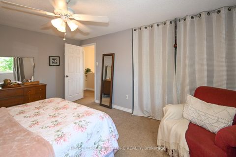 Photo 12 at 830 Greenbriar Drive, Eastdale, Oshawa
