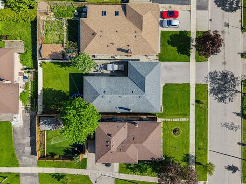 Photo 41 at 23 Groverdale Road, Etobicoke West Mall, Toronto
