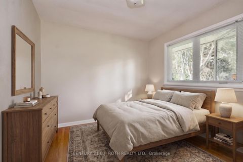 Photo 16 at 72 ROSE Street, Wellington, Barrie