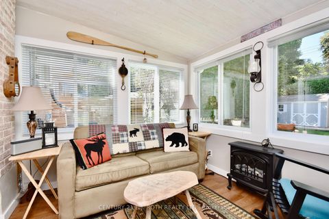 Photo 19 at 72 ROSE Street, Wellington, Barrie