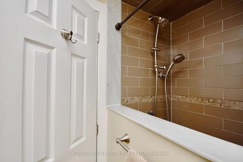Photo 22 at 72 ROSE Street, Wellington, Barrie