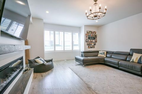 Photo 7 at 64 - 369 Essa Road, Holly, Barrie