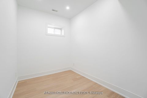 Photo 34 at 55 Renfield Street, Amesbury, Toronto