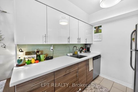 Photo 11 at 703 - 50 Lotherton Pathway, Glen Park, Toronto