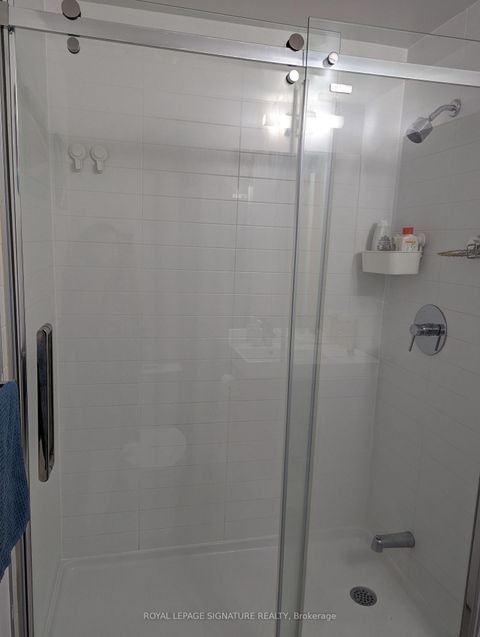 Photo 16 at 2112 - 66 Forest Manor Road, Henry Farm, Toronto