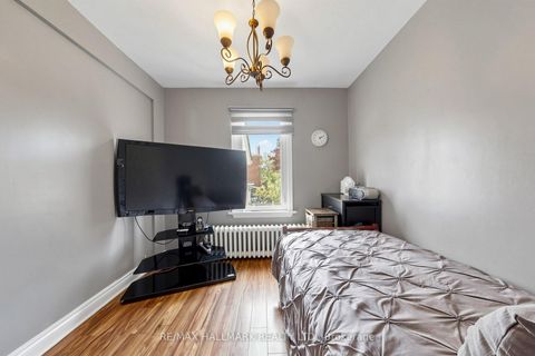 Photo 14 at 26 Sixteenth Street, New Toronto, Toronto