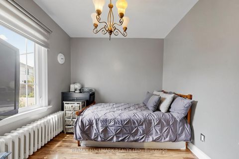 Photo 15 at 26 Sixteenth Street, New Toronto, Toronto