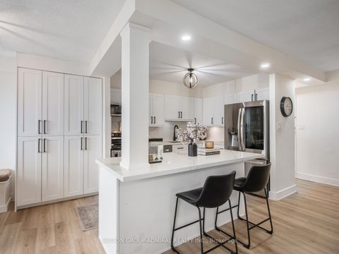 Photo 6 at 1603 - 20 Edgecliff Golfway, Flemingdon Park, Toronto