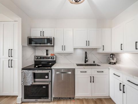 Photo 7 at 1603 - 20 Edgecliff Golfway, Flemingdon Park, Toronto