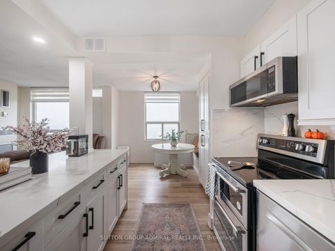 Photo 9 at 1603 - 20 Edgecliff Golfway, Flemingdon Park, Toronto