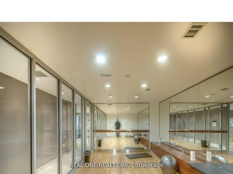 Photo 4 at 727 - 10 Capreol Court, Waterfront Communities C1, Toronto
