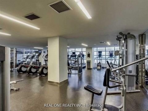 Photo 5 at 727 - 10 Capreol Court, Waterfront Communities C1, Toronto