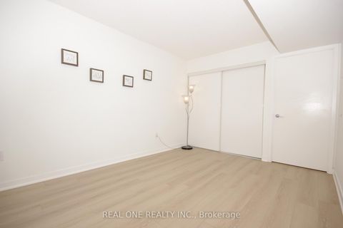 Photo 14 at 727 - 10 Capreol Court, Waterfront Communities C1, Toronto