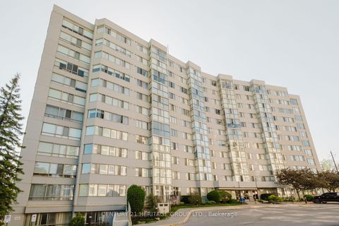 Photo 2 at 209 - 270 Davis Drive, Central Newmarket, Newmarket