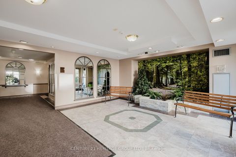 Photo 4 at 209 - 270 Davis Drive, Central Newmarket, Newmarket