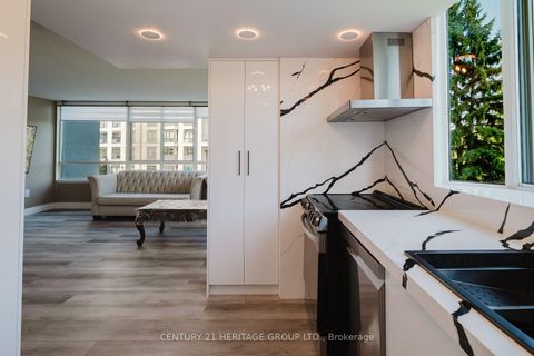 Photo 11 at 209 - 270 Davis Drive, Central Newmarket, Newmarket