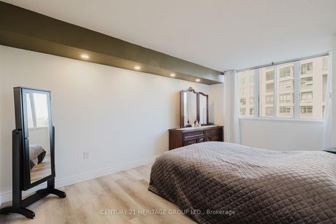 Photo 18 at 209 - 270 Davis Drive, Central Newmarket, Newmarket