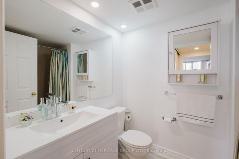 Photo 19 at 209 - 270 Davis Drive, Central Newmarket, Newmarket
