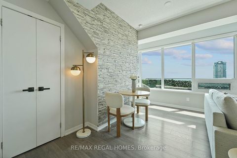 Photo 4 at 909 - 55 East Liberty Street, Niagara, Toronto