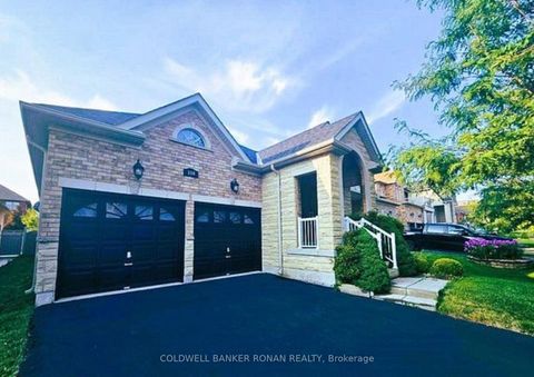 Photo 2 at 110 Petticoat Road, Patterson, Vaughan