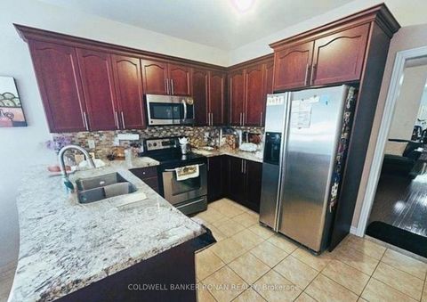 Photo 6 at 110 Petticoat Road, Patterson, Vaughan