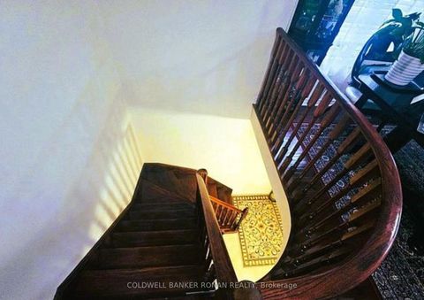 Photo 7 at 110 Petticoat Road, Patterson, Vaughan