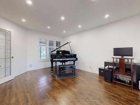 Photo 4 at 77 Sunbird Boulevard, Keswick North, Georgina