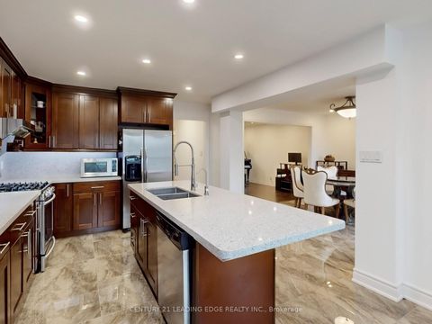 Photo 12 at 77 Sunbird Boulevard, Keswick North, Georgina