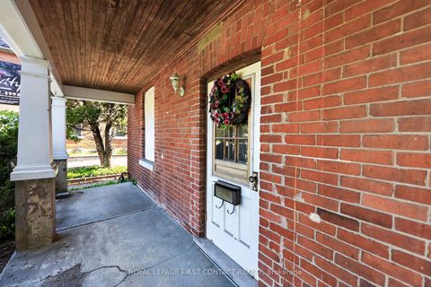 Photo 2 at 202 Bradford Street, Allandale Centre, Barrie