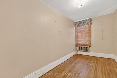 Photo 7 at 202 Bradford Street, Allandale Centre, Barrie