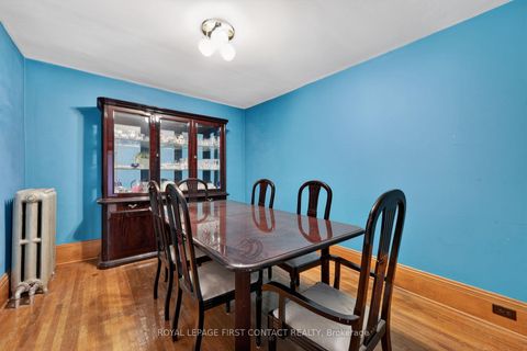 Photo 9 at 202 Bradford Street, Allandale Centre, Barrie