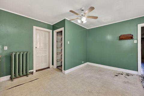 Photo 13 at 202 Bradford Street, Allandale Centre, Barrie