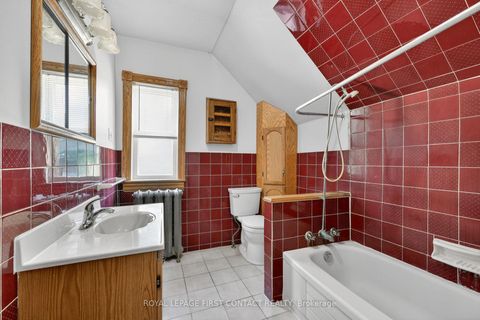 Photo 19 at 202 Bradford Street, Allandale Centre, Barrie
