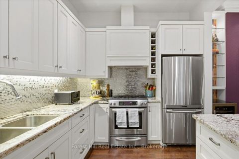 Photo 6 at 2 - 103 Pembroke Street, Moss Park, Toronto