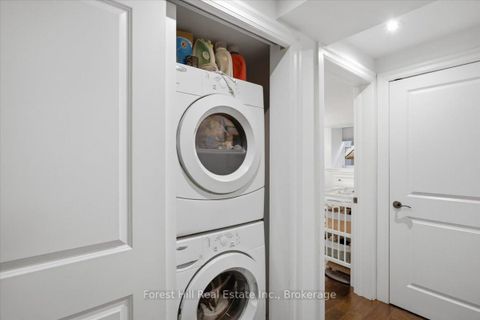 Photo 17 at 2 - 103 Pembroke Street, Moss Park, Toronto