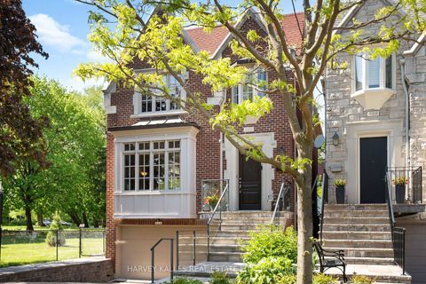Photo 2 at 466 Glengarry Avenue, Nortown, Toronto