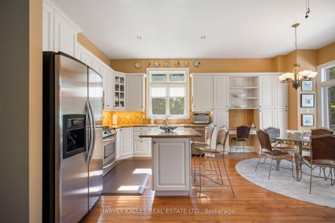 Photo 17 at 466 Glengarry Avenue, Nortown, Toronto