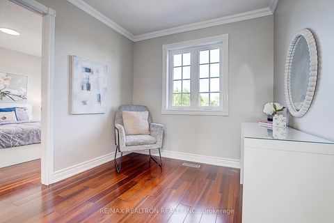 Photo 22 at 221 Humberland Drive, Oak Ridges, Richmond Hill