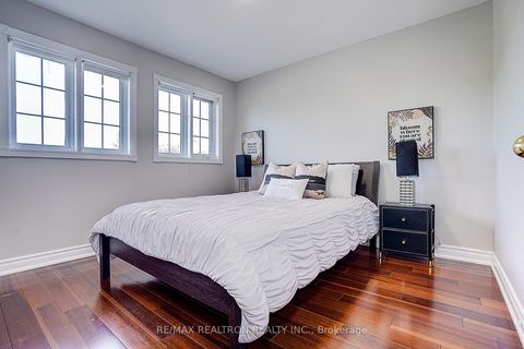 Photo 31 at 221 Humberland Drive, Oak Ridges, Richmond Hill