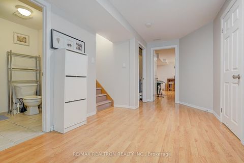 Photo 35 at 221 Humberland Drive, Oak Ridges, Richmond Hill