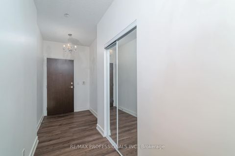 Photo 4 at 219 - 6 Eva Road, Etobicoke West Mall, Toronto