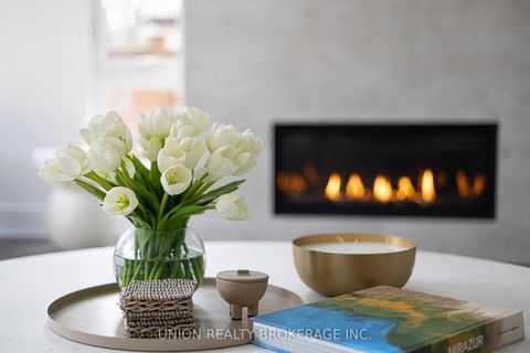 Photo 2 at 105 Kenilworth Avenue, The Beaches, Toronto