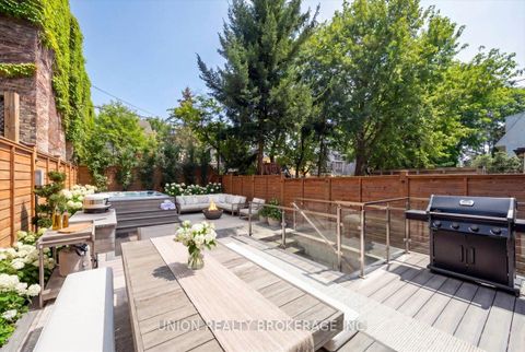 Photo 36 at 105 Kenilworth Avenue, The Beaches, Toronto