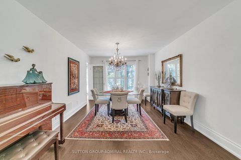 Photo 8 at 48 Maple Way, Sharon, East Gwillimbury