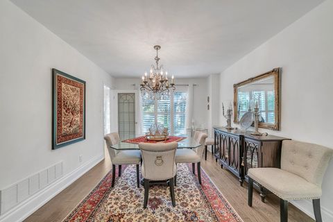 Photo 10 at 48 Maple Way, Sharon, East Gwillimbury