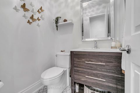 Photo 21 at 48 Maple Way, Sharon, East Gwillimbury