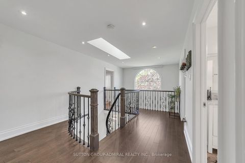Photo 24 at 48 Maple Way, Sharon, East Gwillimbury