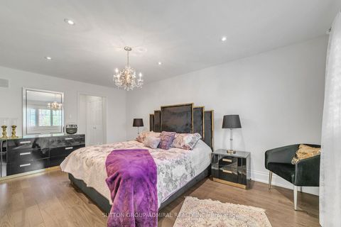 Photo 25 at 48 Maple Way, Sharon, East Gwillimbury